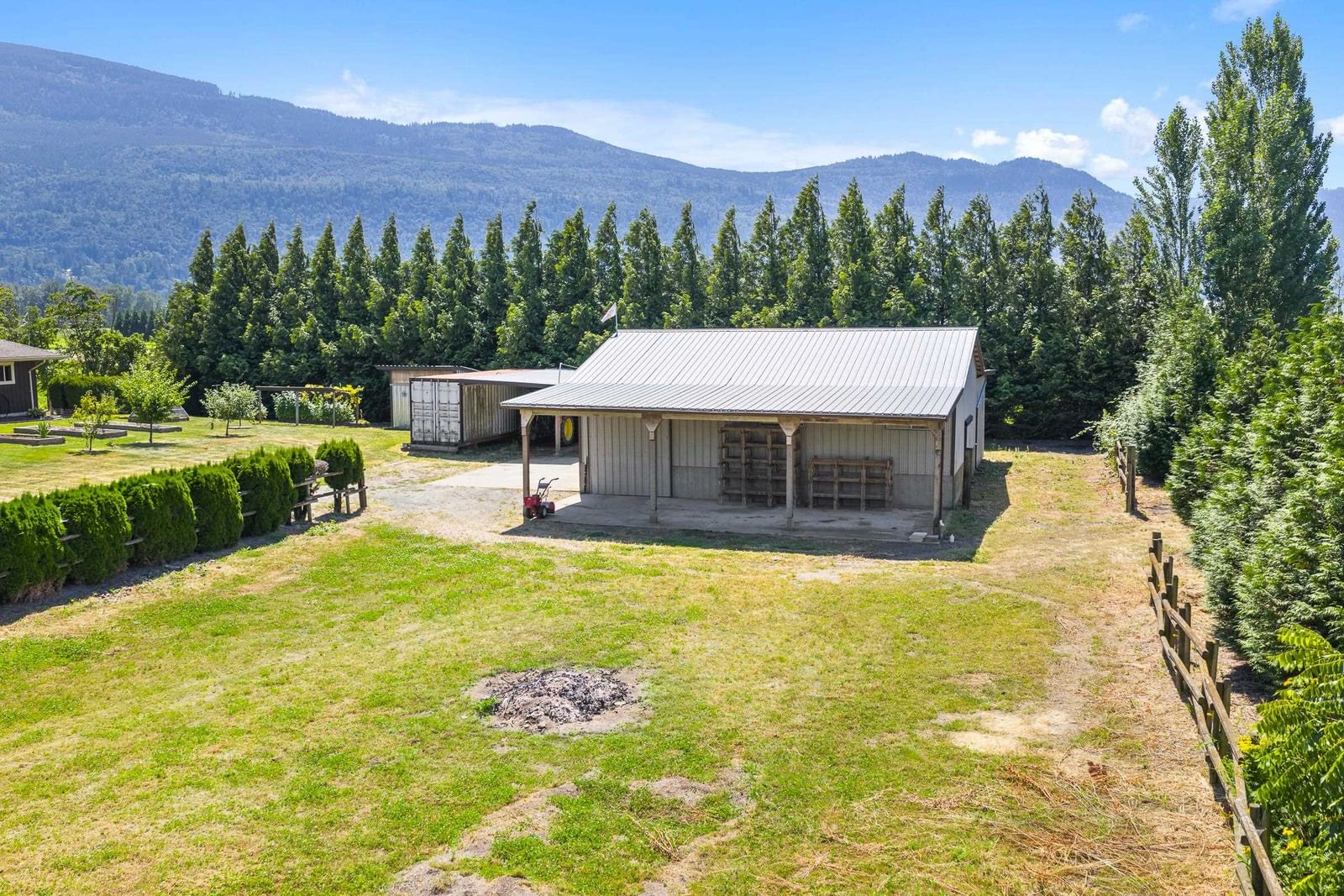 Listing Image 12