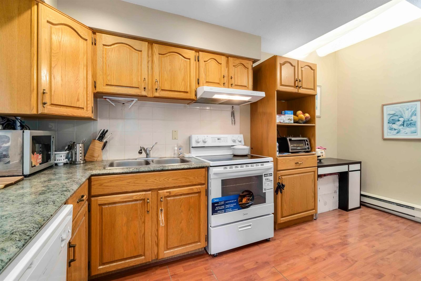 Listing Image 14