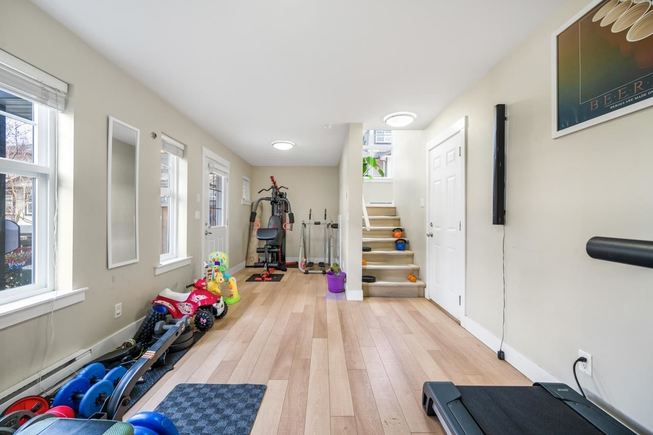 Listing Image 23
