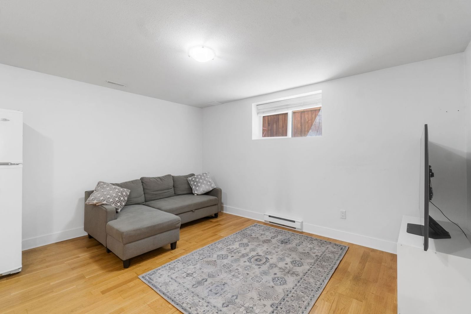 Listing Image 27