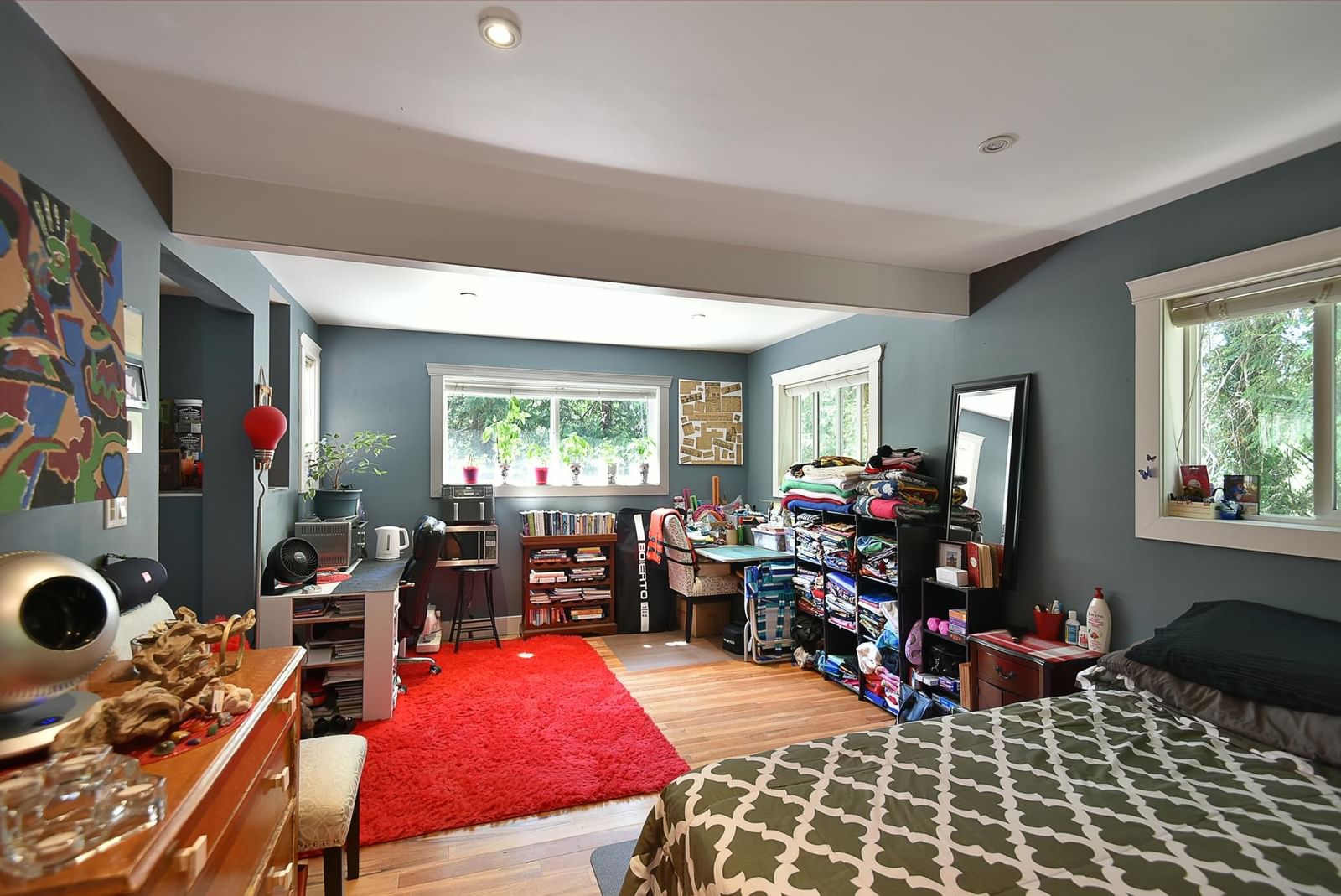 Listing Image 16