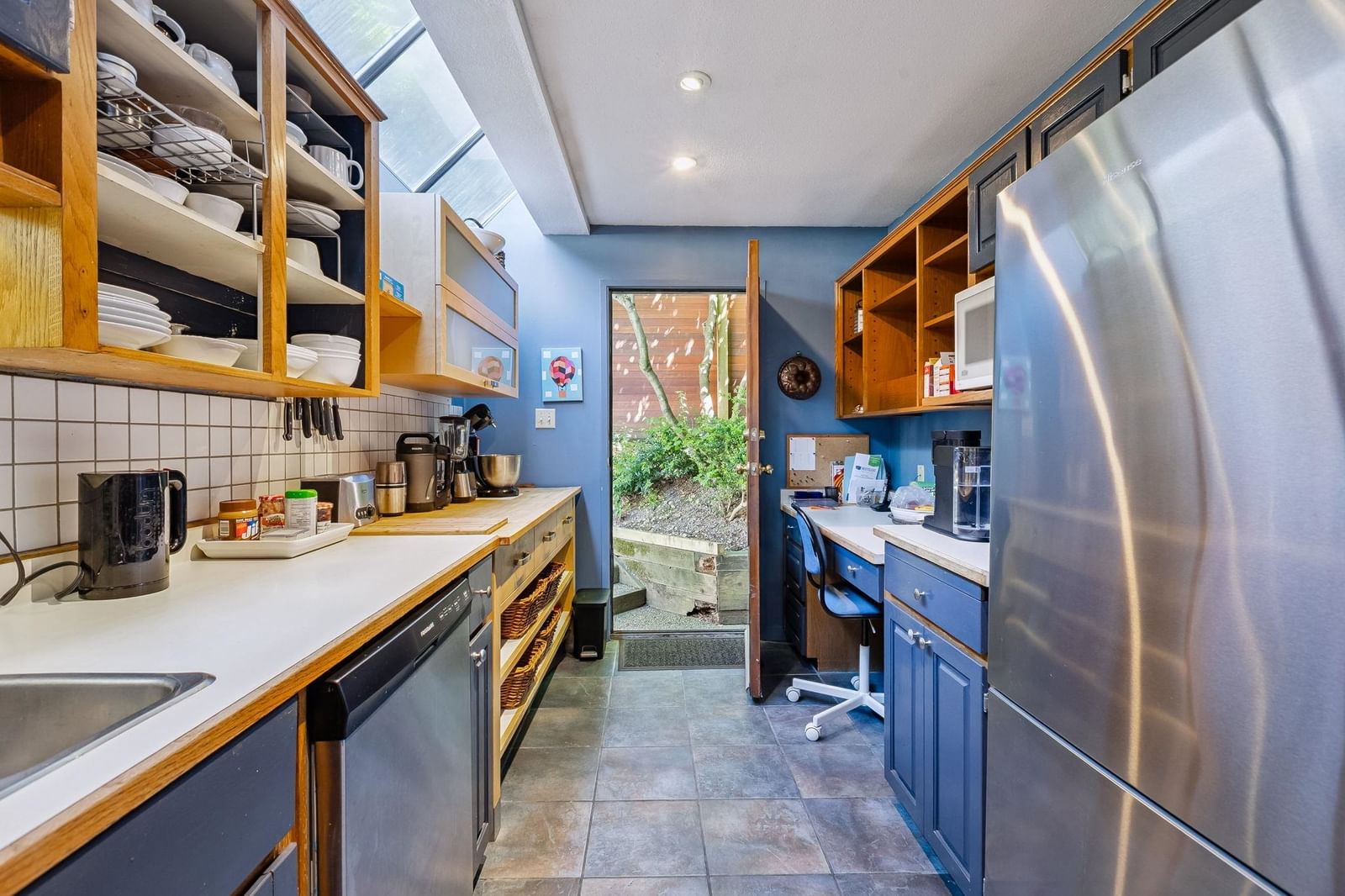 Listing Image 13