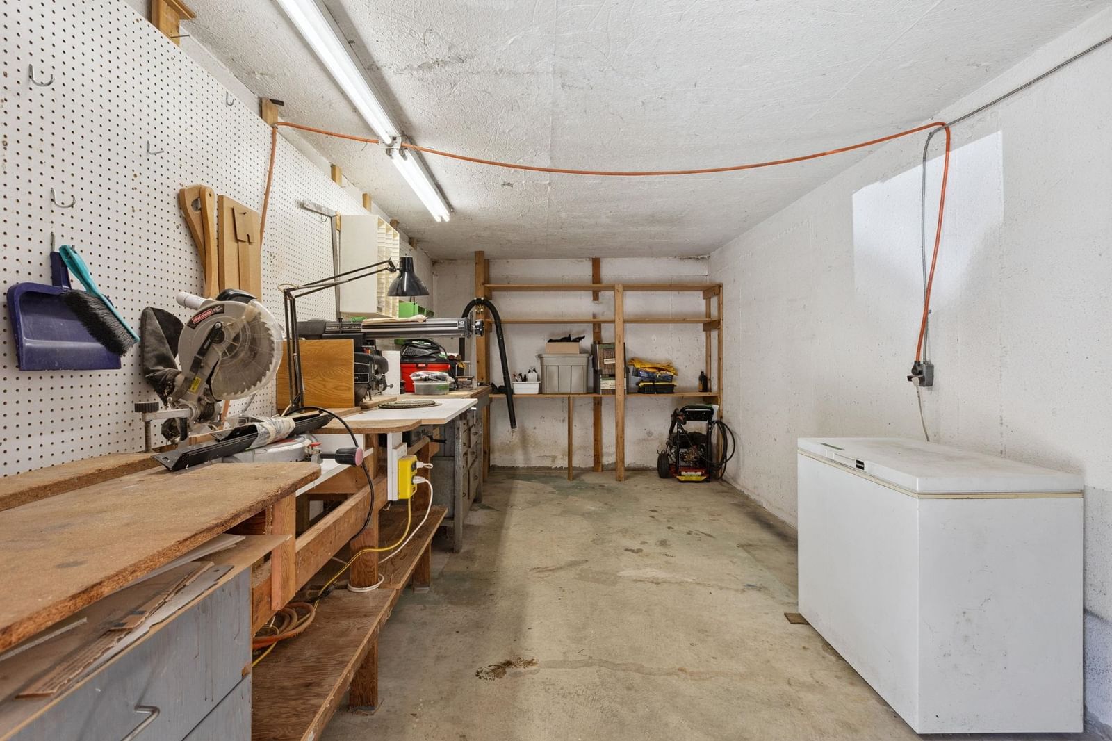 Listing Image 28