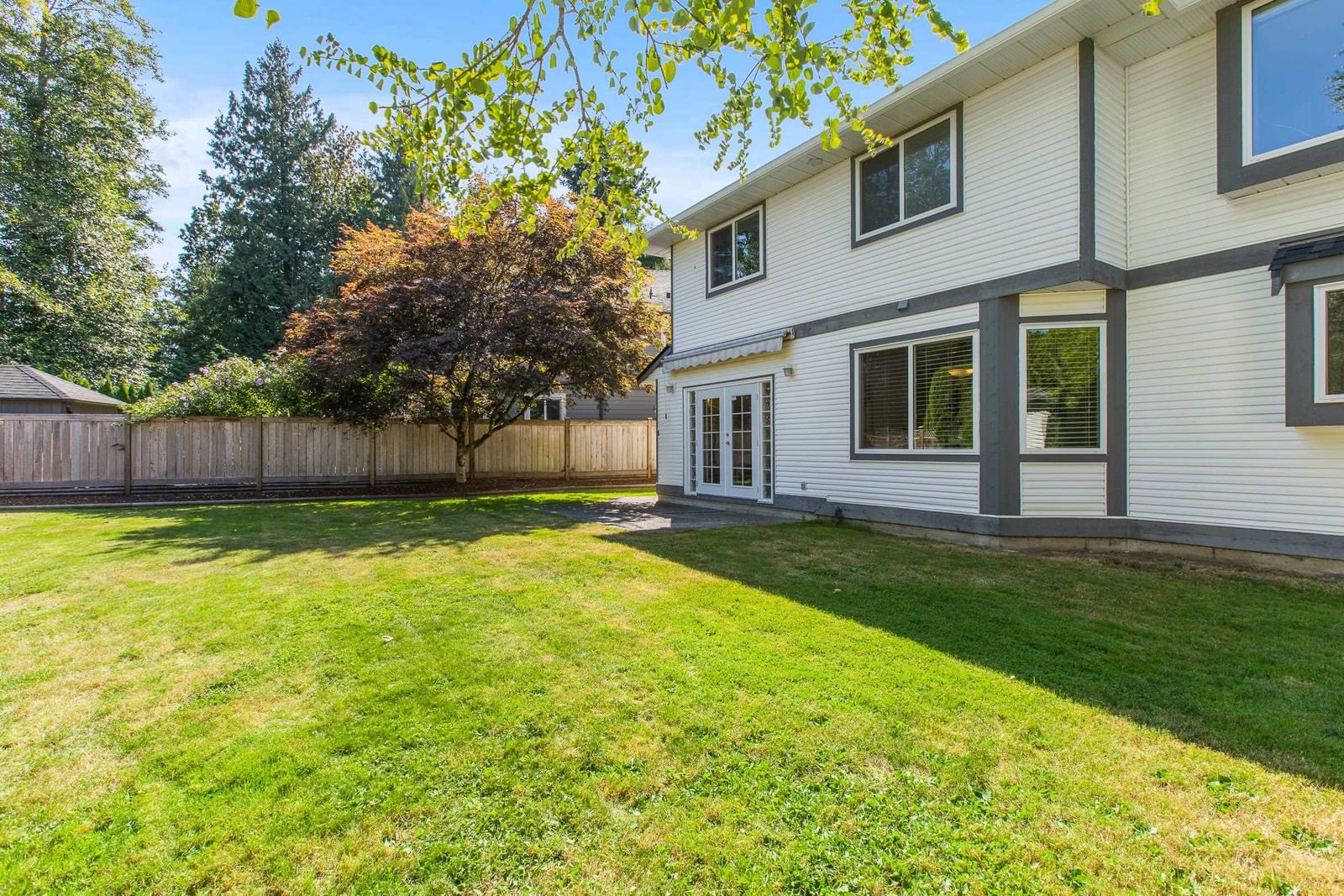 Listing Image 9