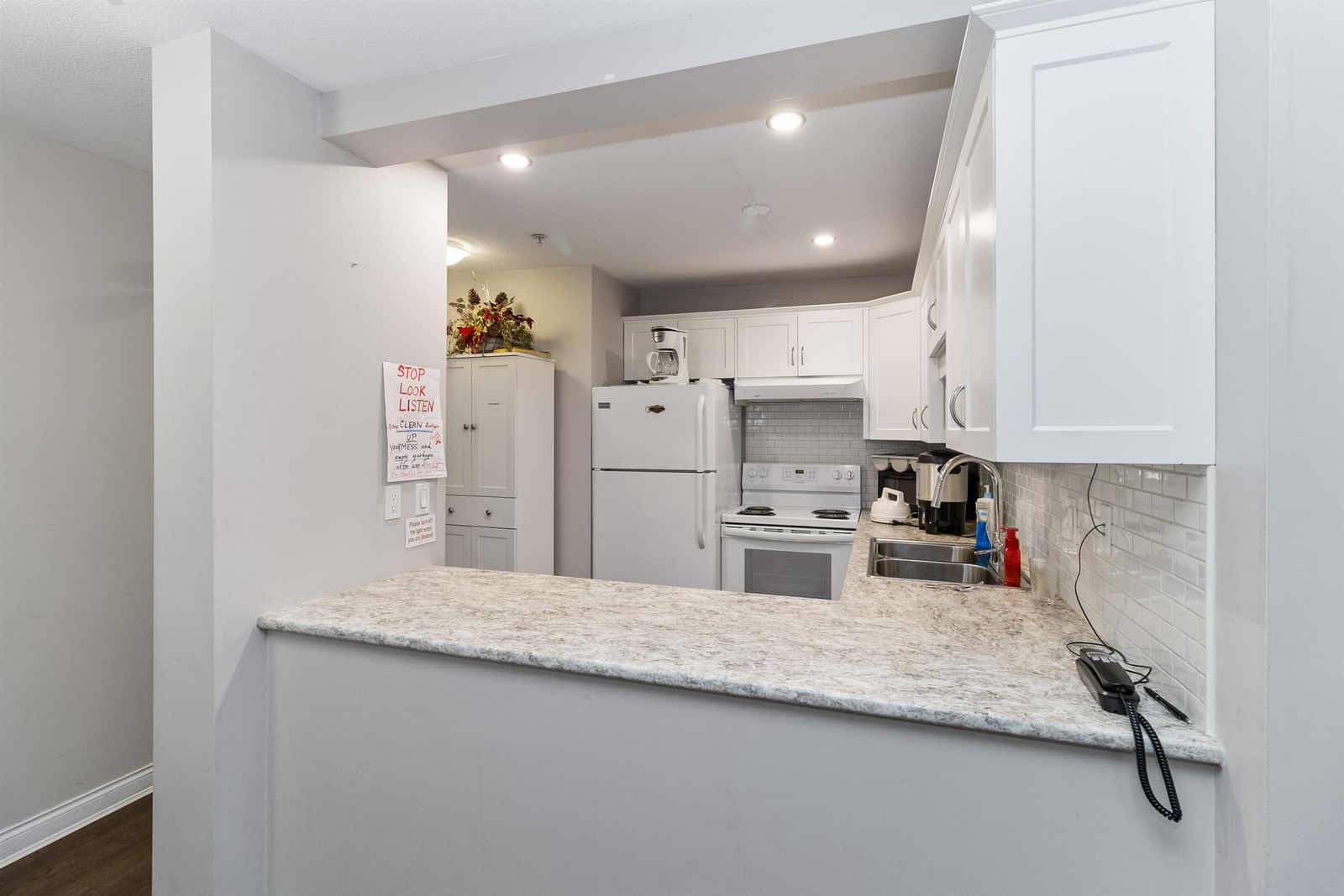 Listing Image 24