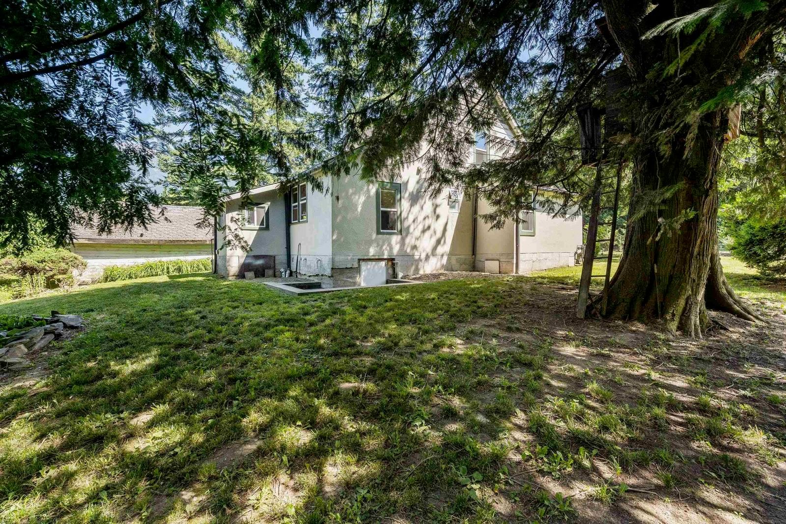 Listing Image 28
