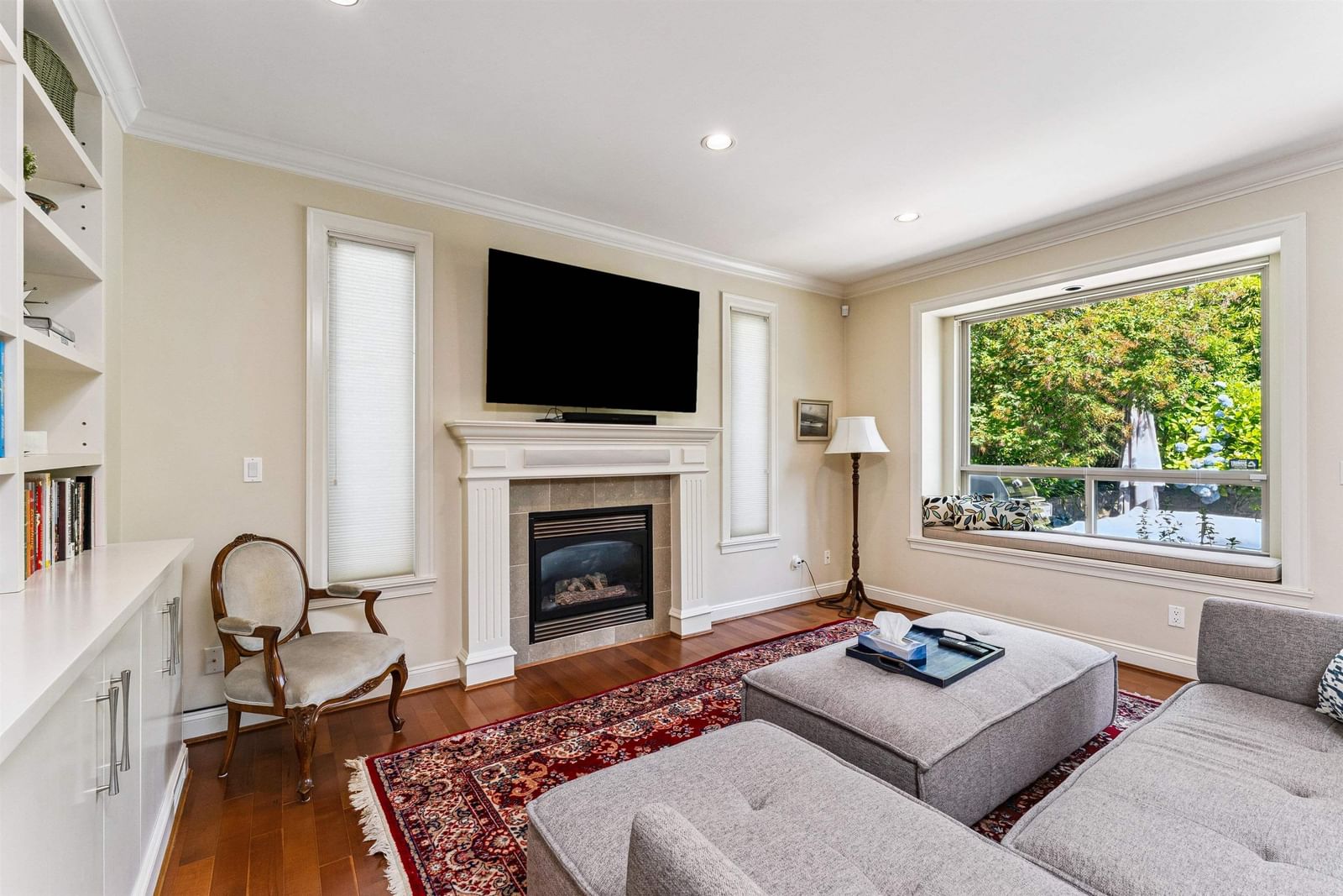 Listing Image 12