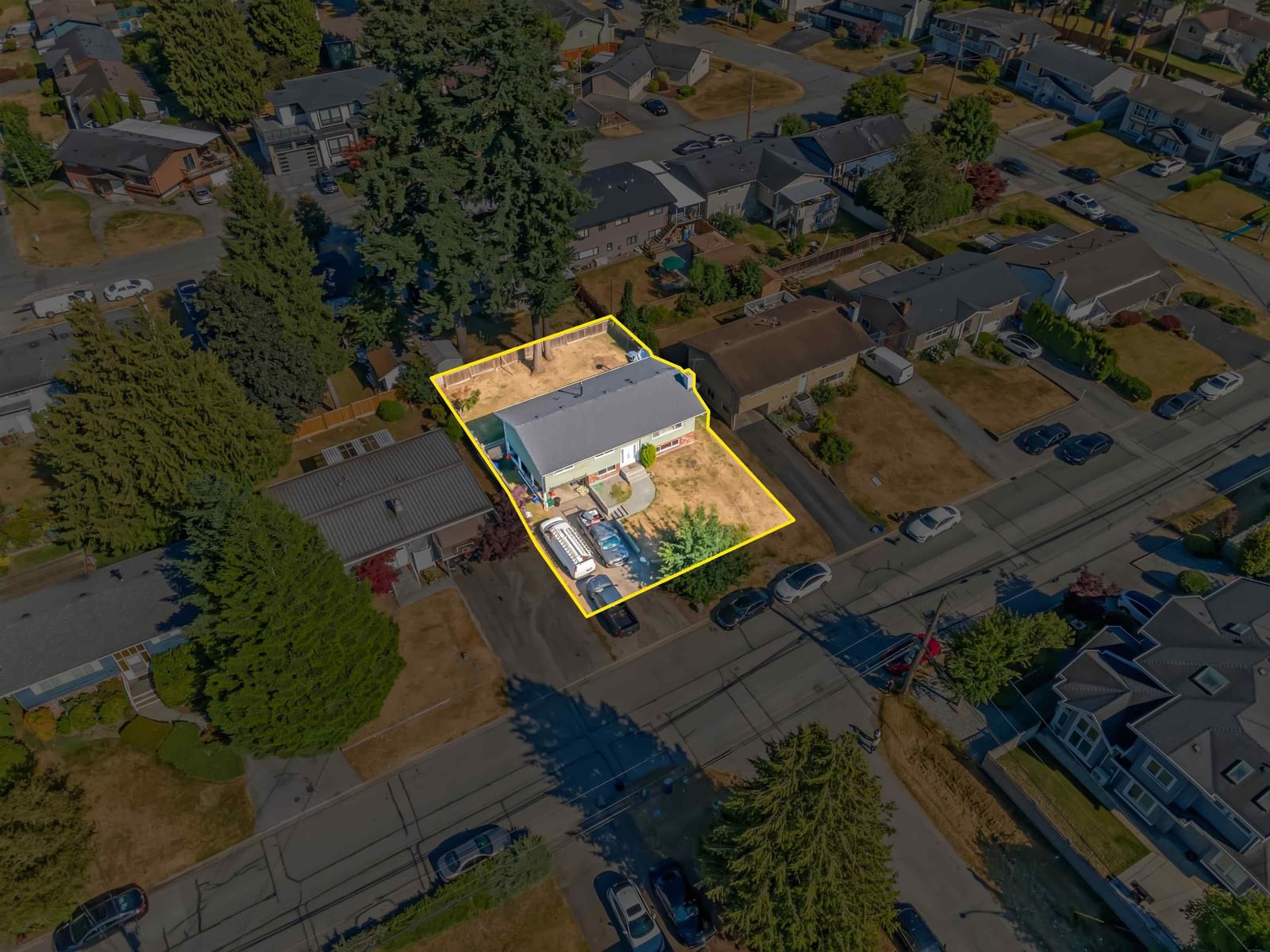 Listing Image 4