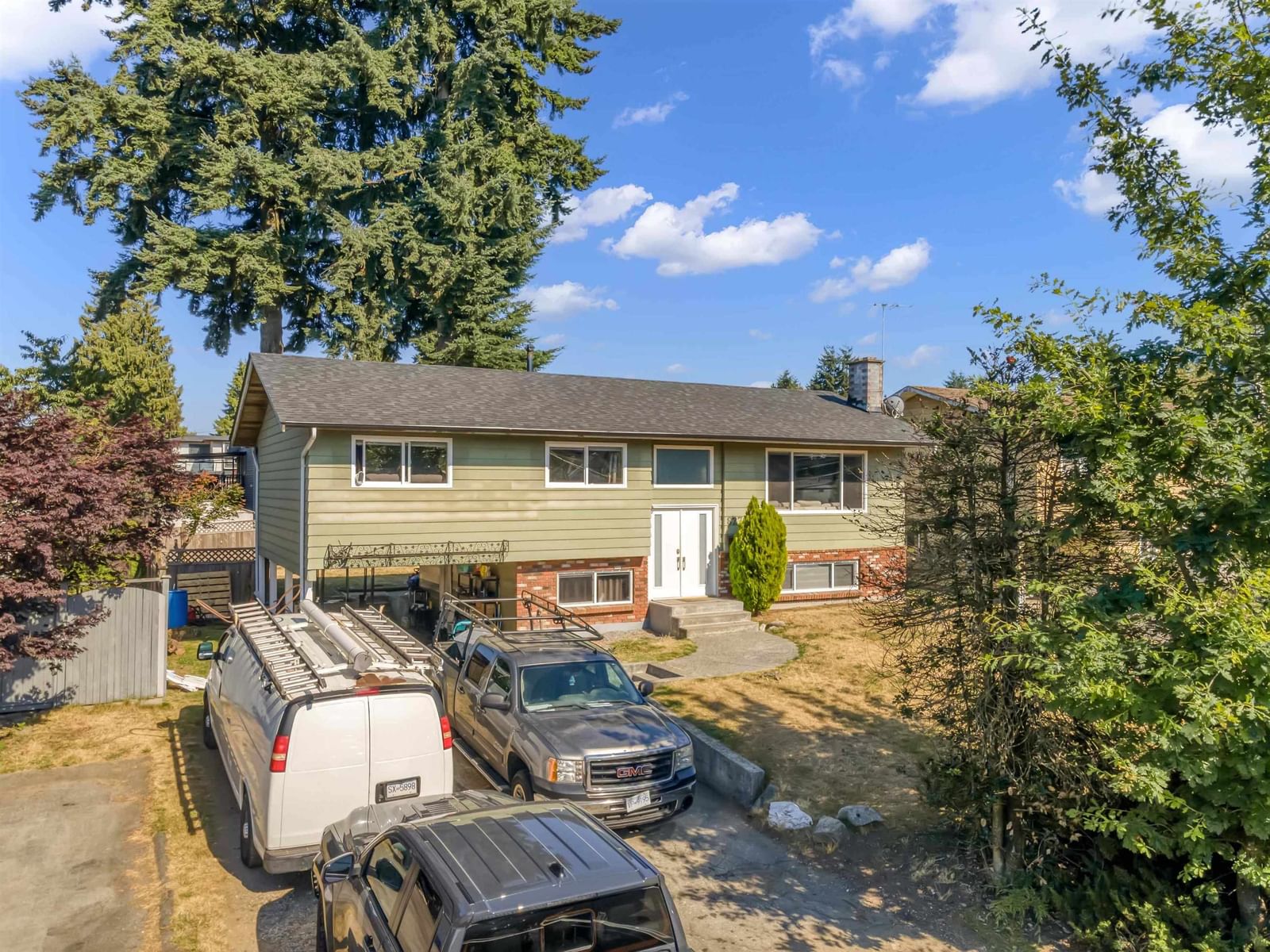Listing Image 5