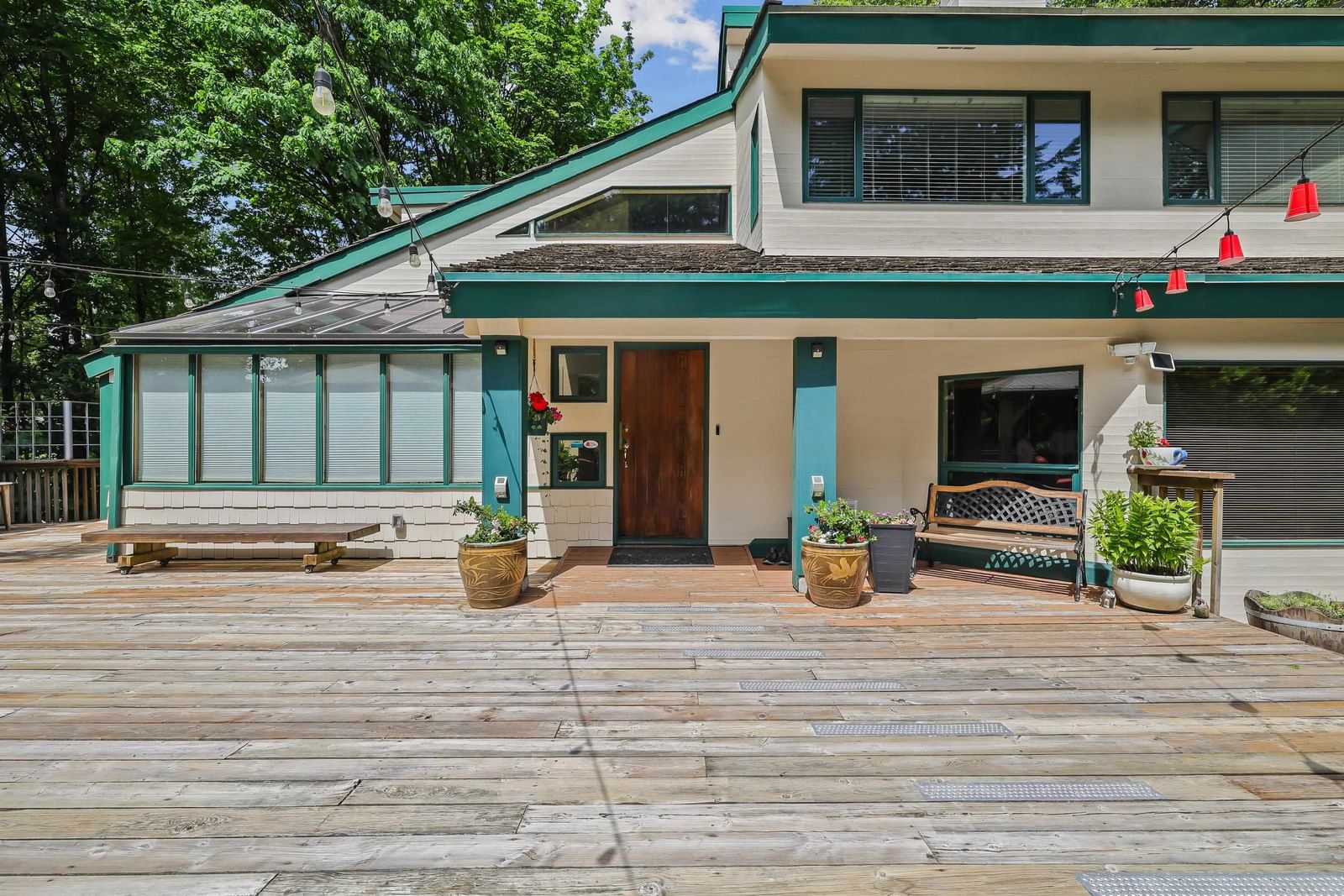 Listing Image 4