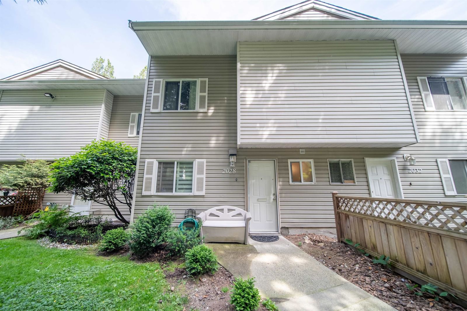 Listing Image 3
