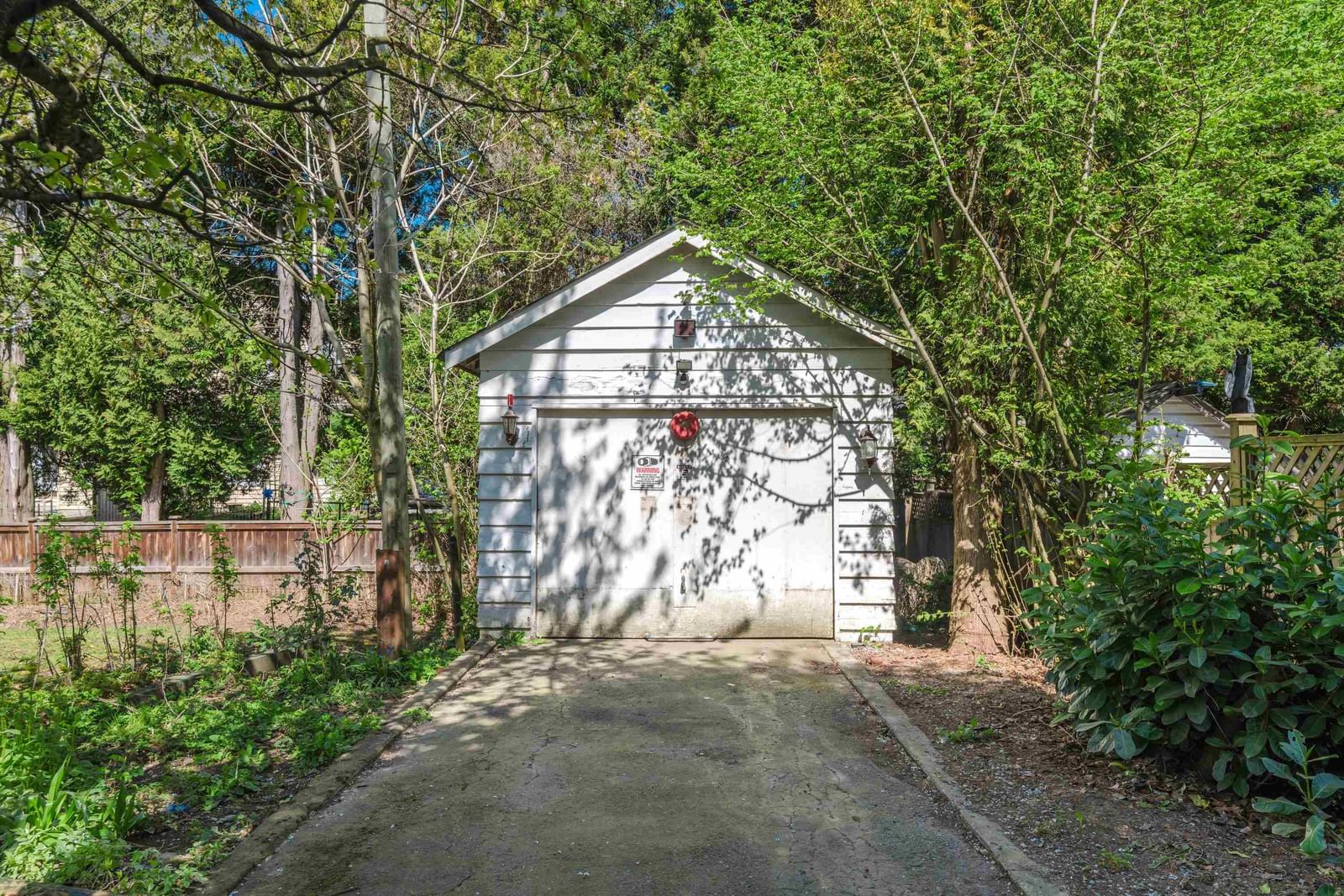Listing Image 11