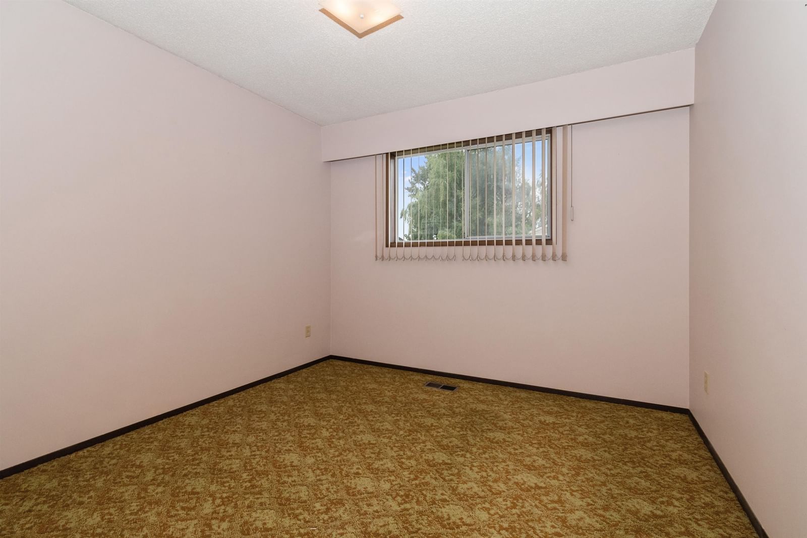 Listing Image 30