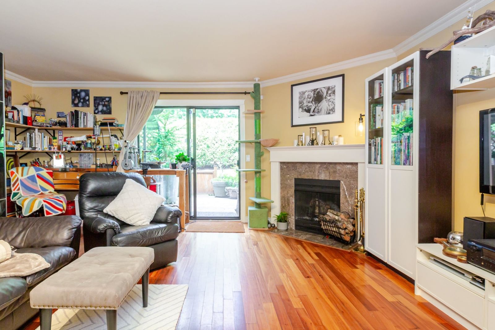 Listing Image 10