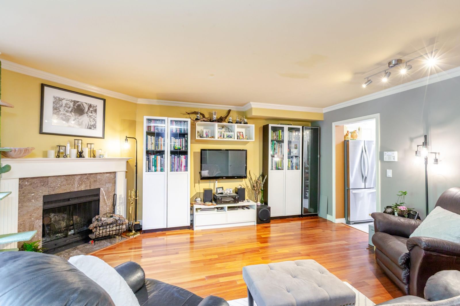 Listing Image 15