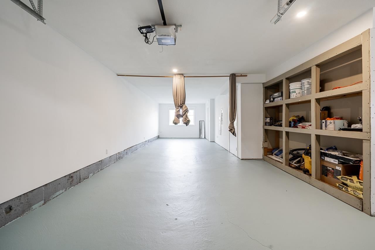 Listing Image 24