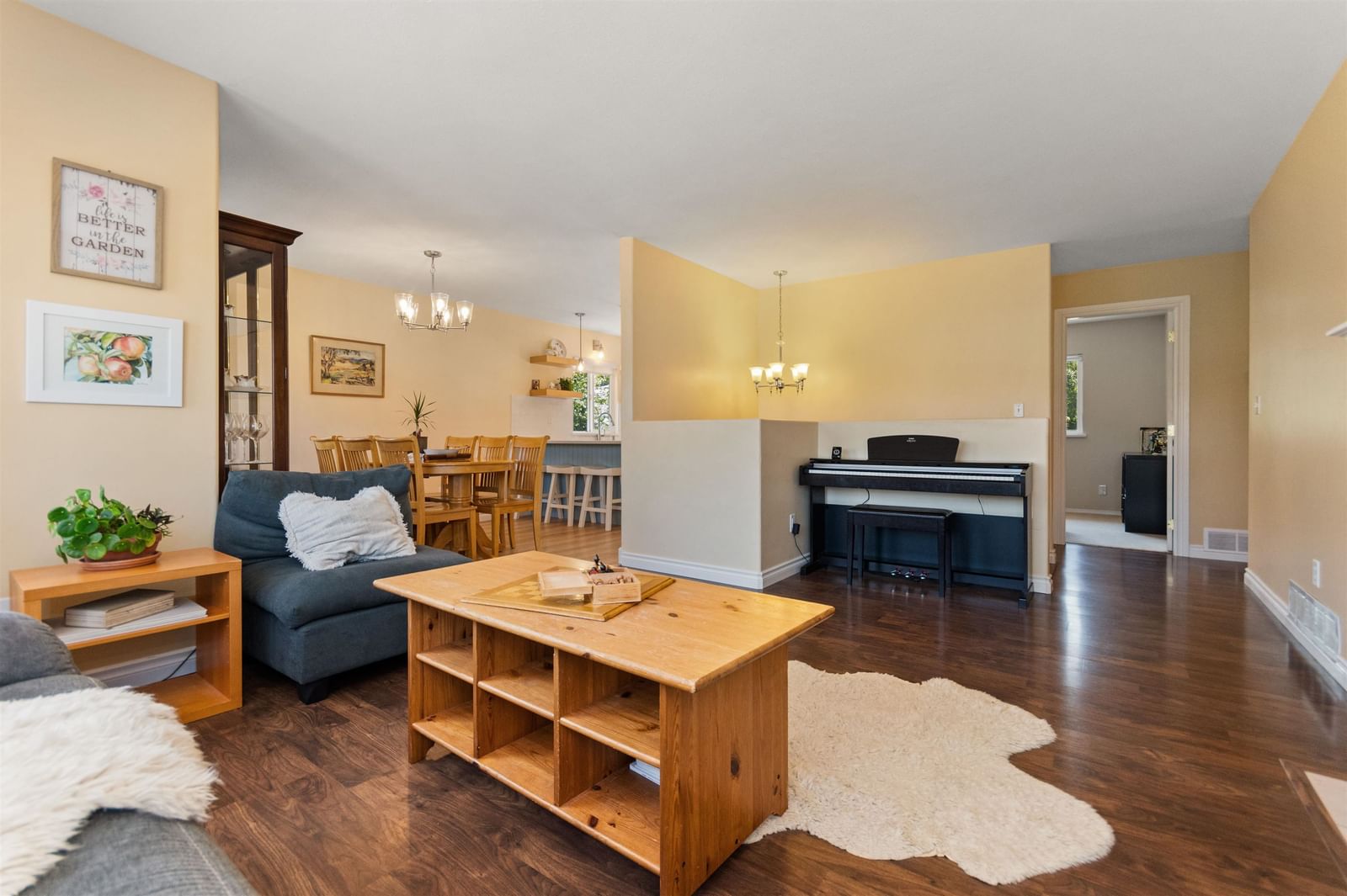 Listing Image 15