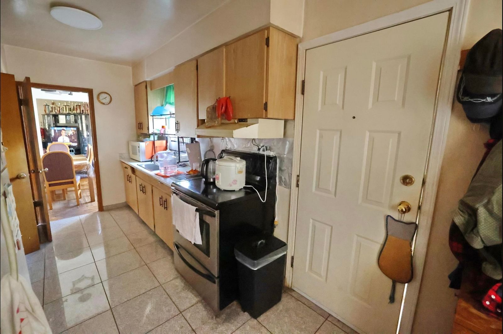Listing Image 10