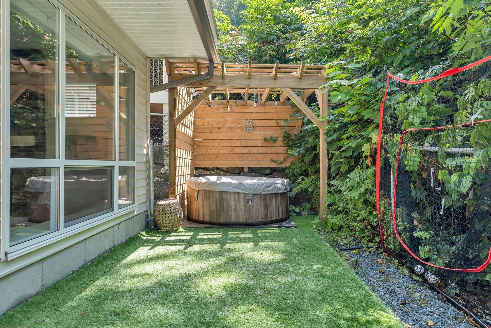 Listing Image 19