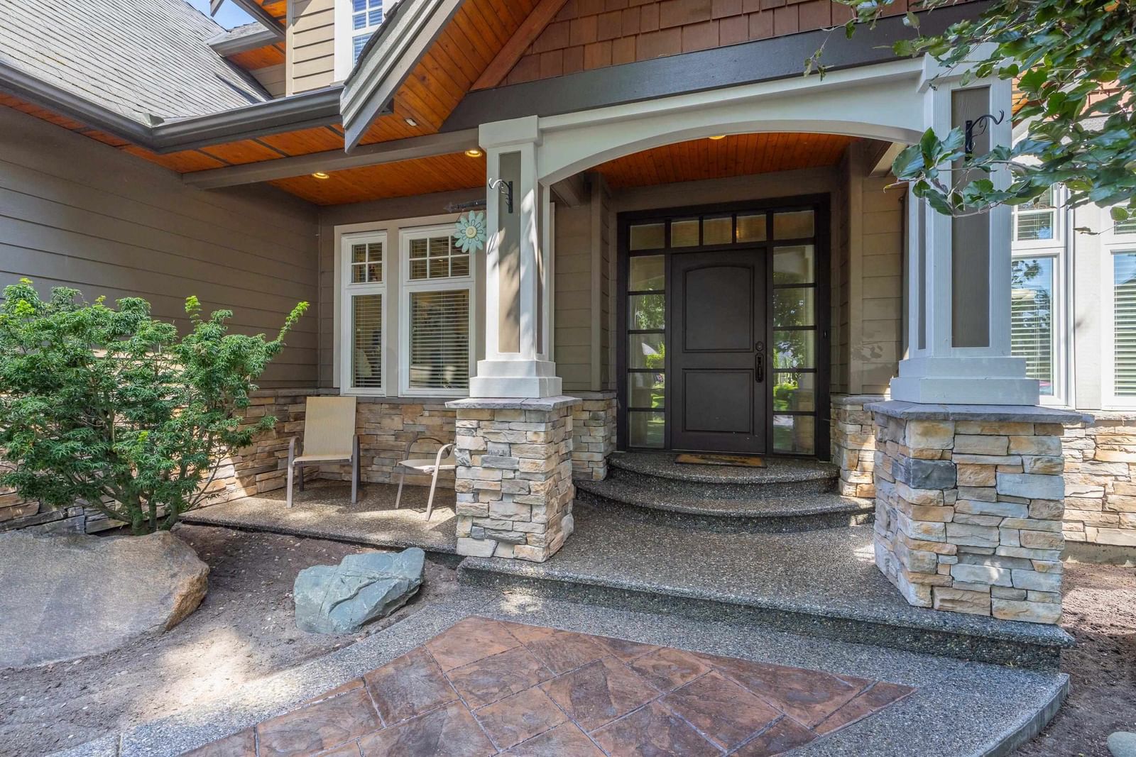 Listing Image 4