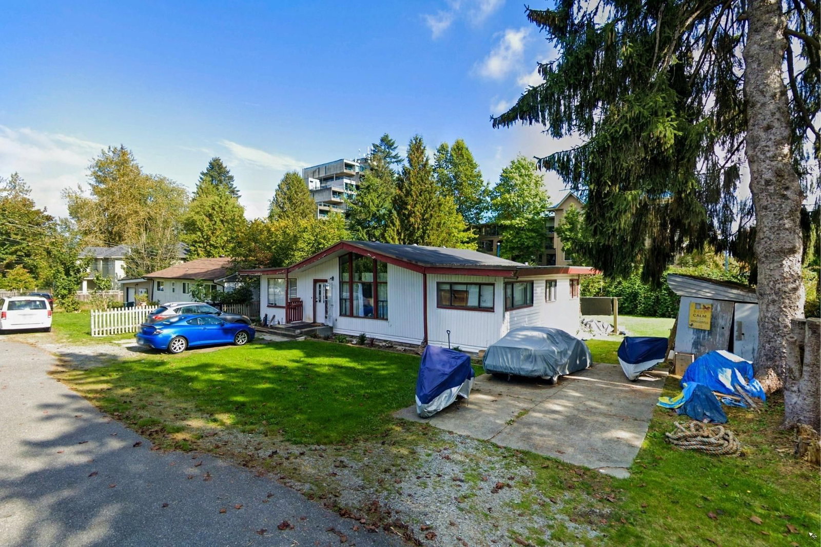 Listing Image 5