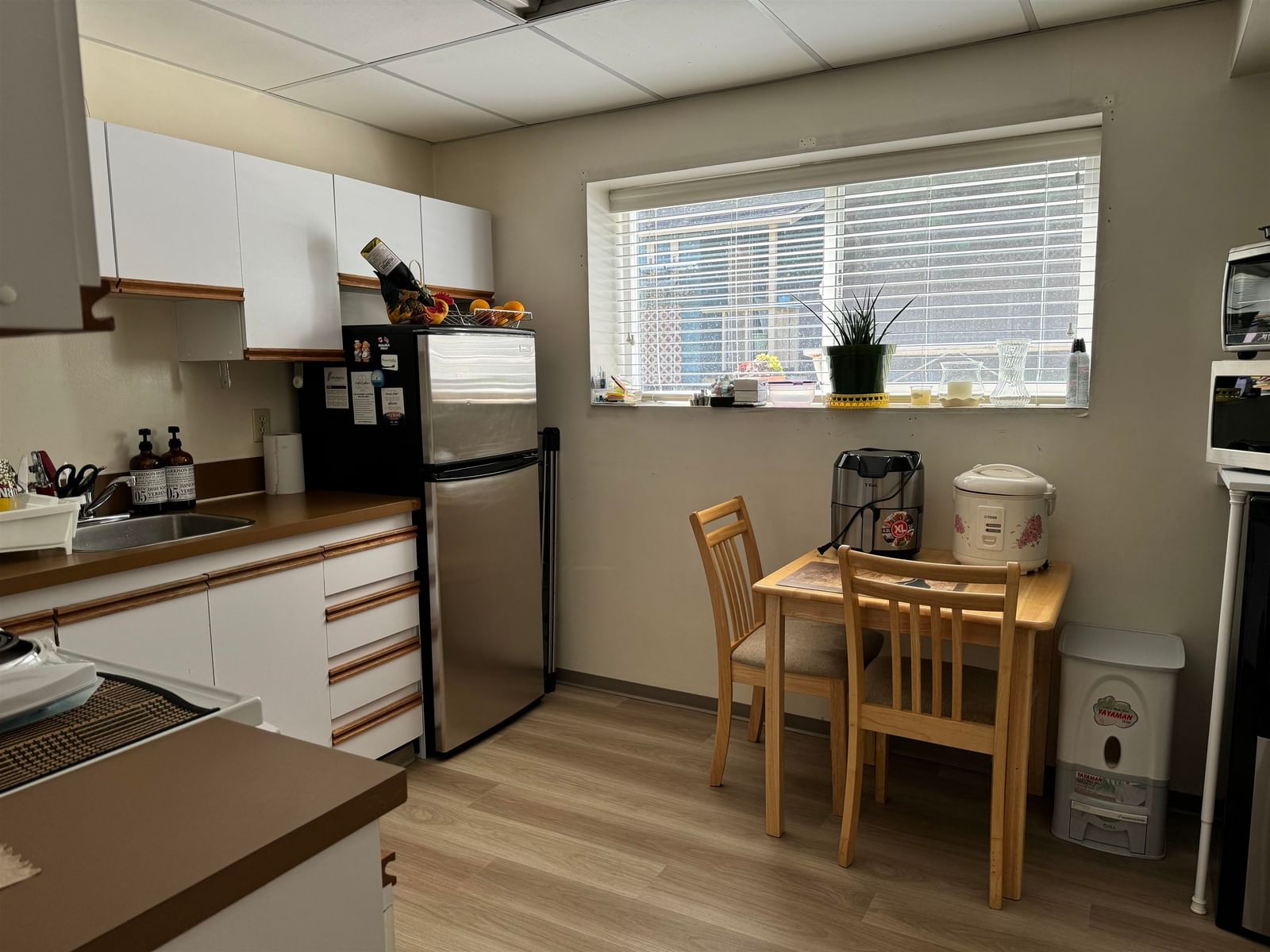 Listing Image 18