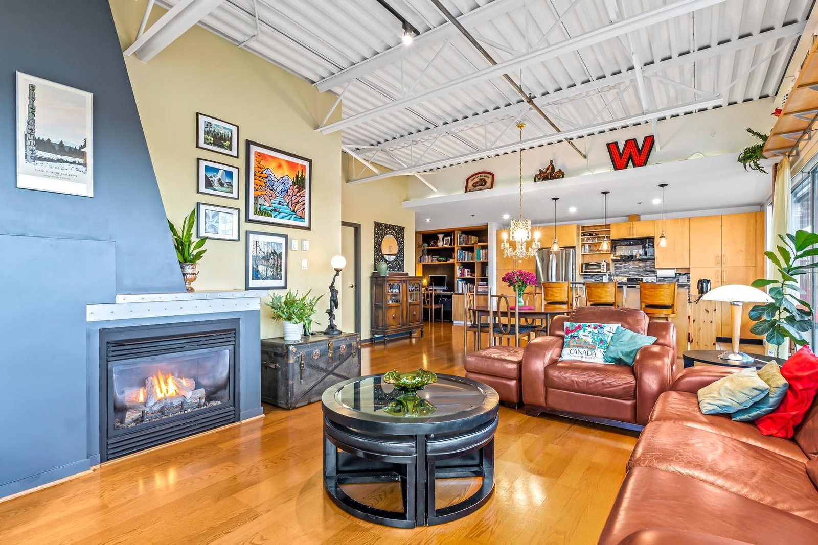 Listing Image 8
