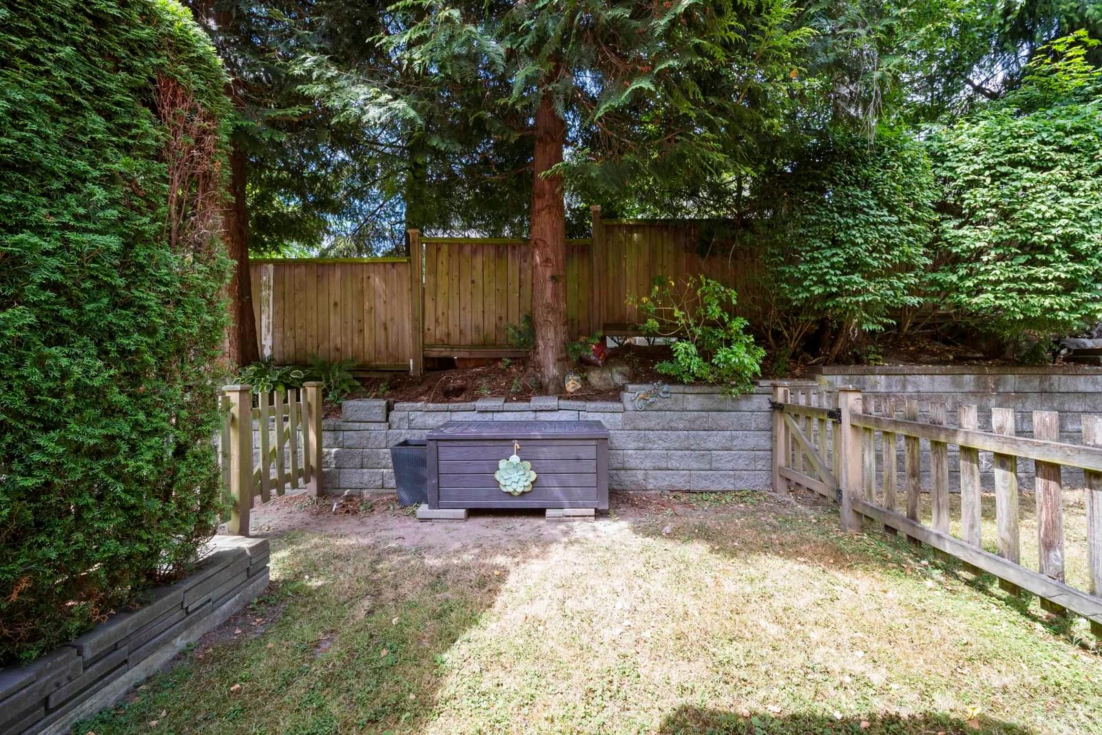 Listing Image 28