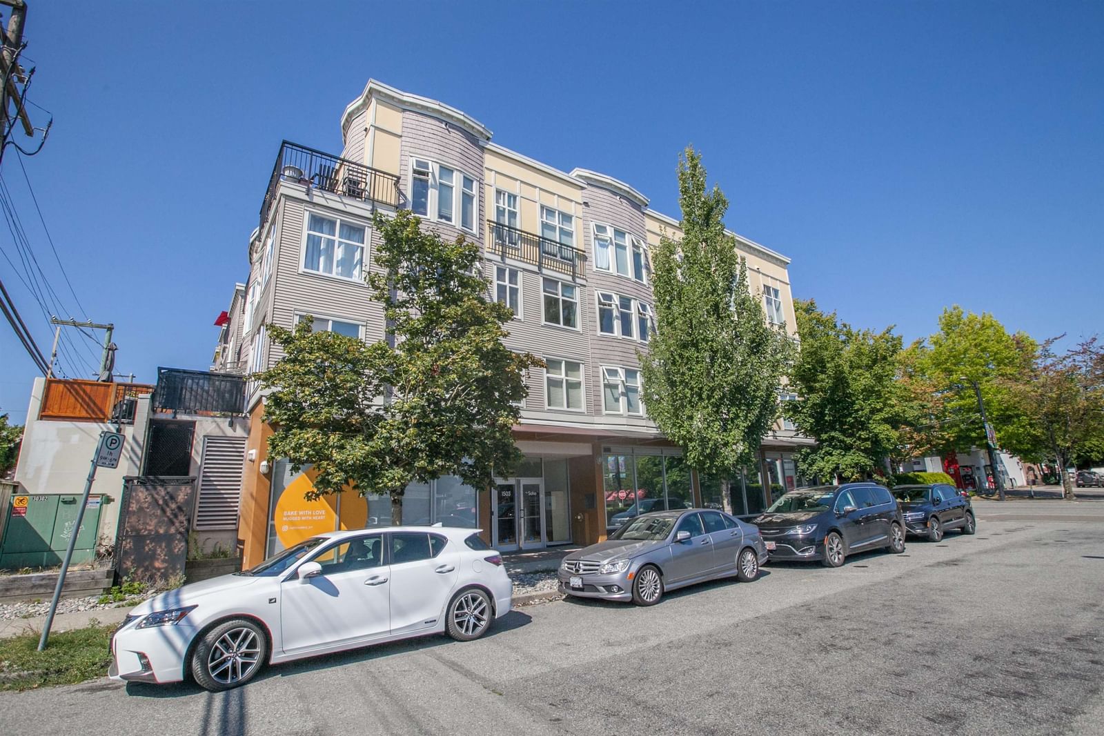 Listing Image 1