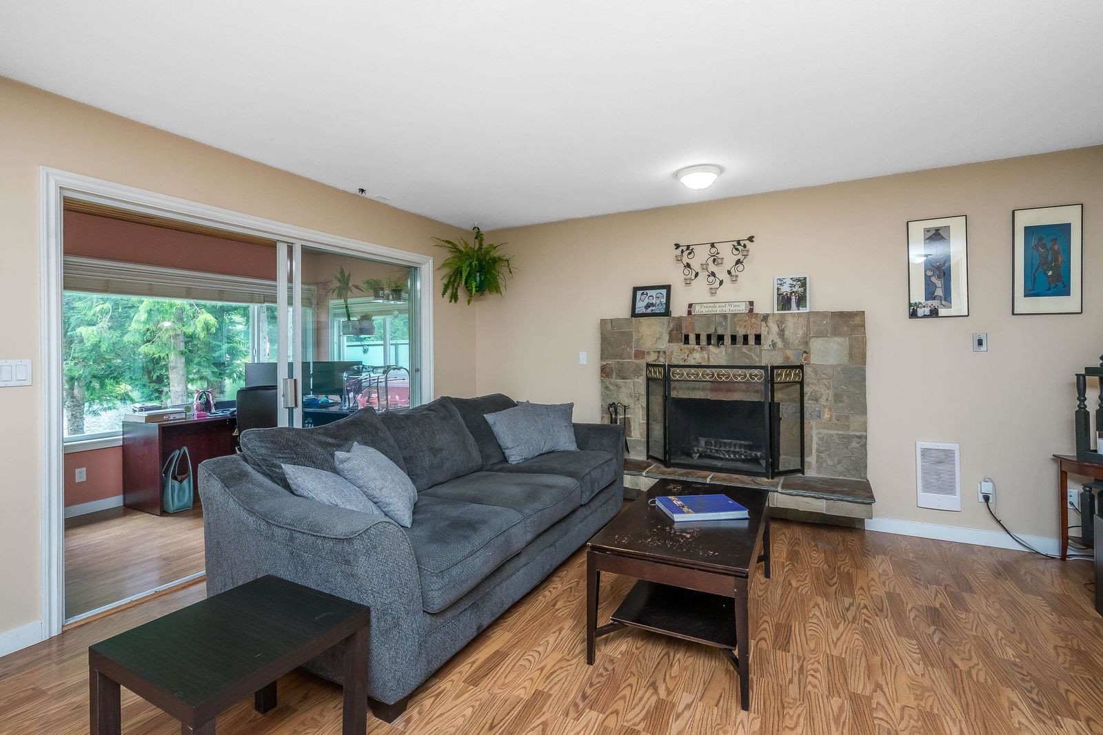 Listing Image 14