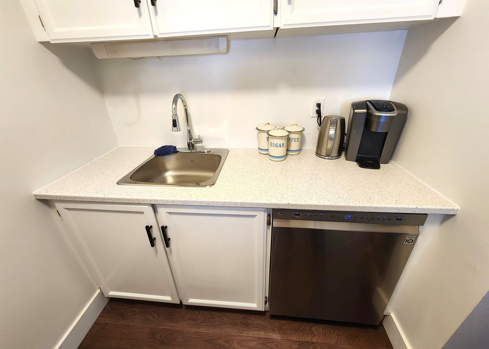 Listing Image 19