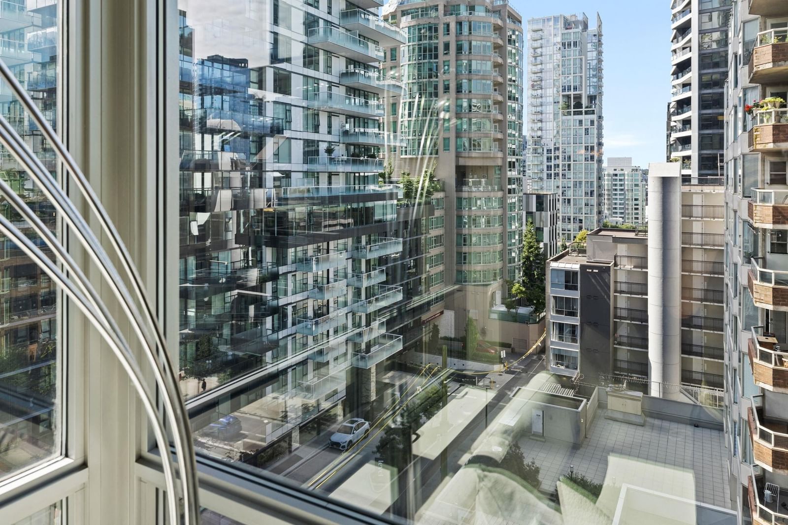 Listing Image 6
