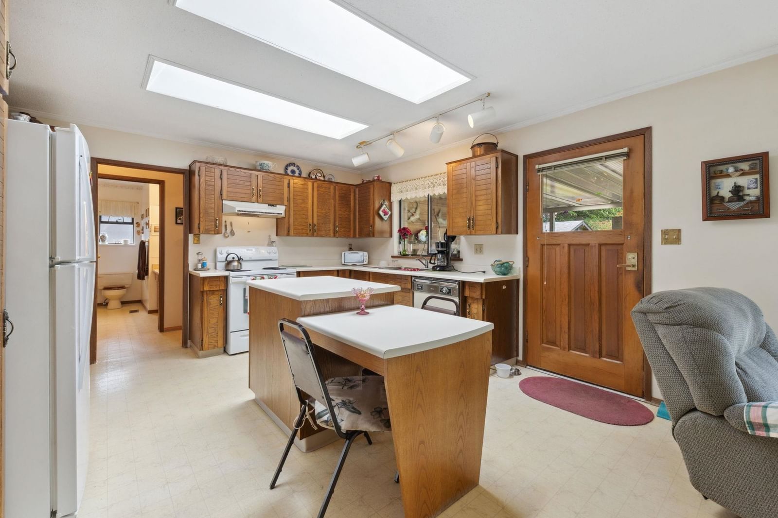 Listing Image 22
