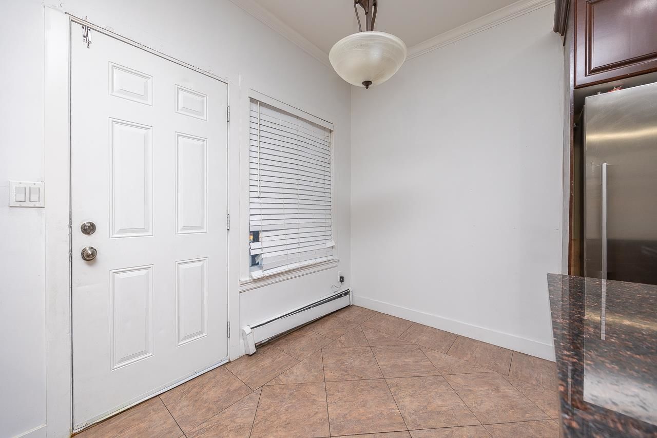 Listing Image 17