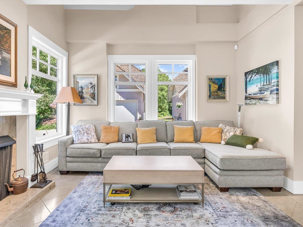 Listing Image 10