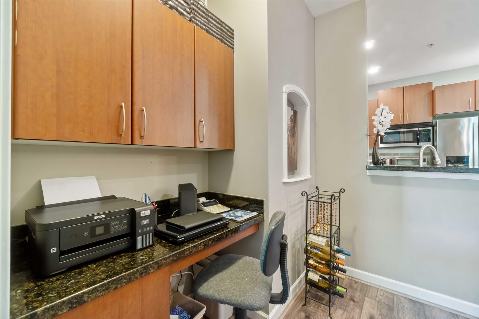 Listing Image 12