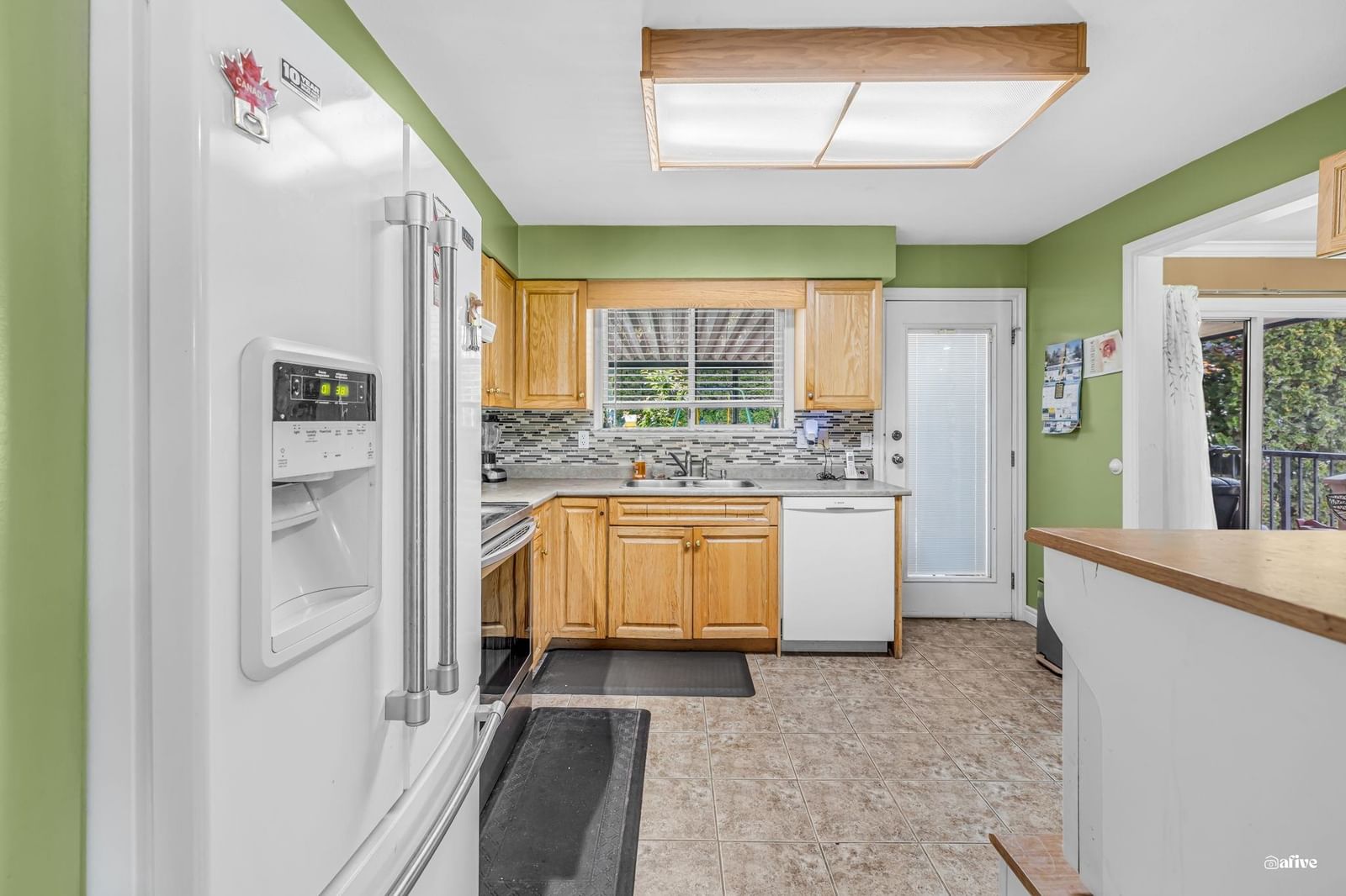Listing Image 16