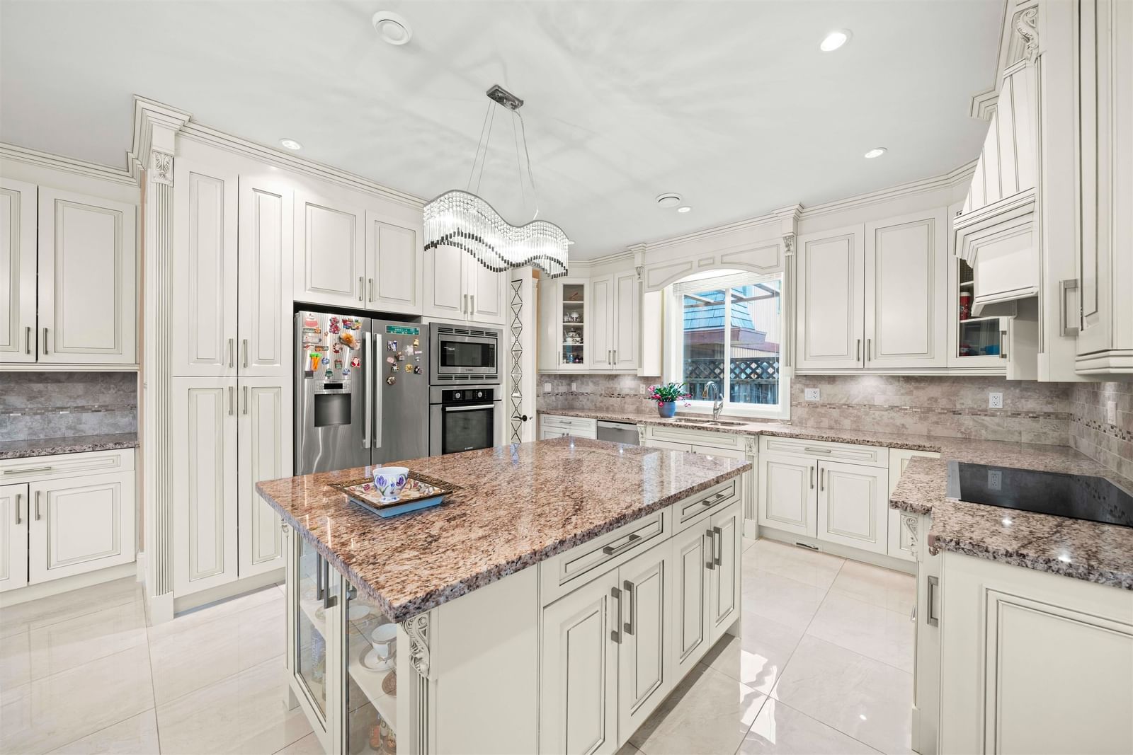 Listing Image 10