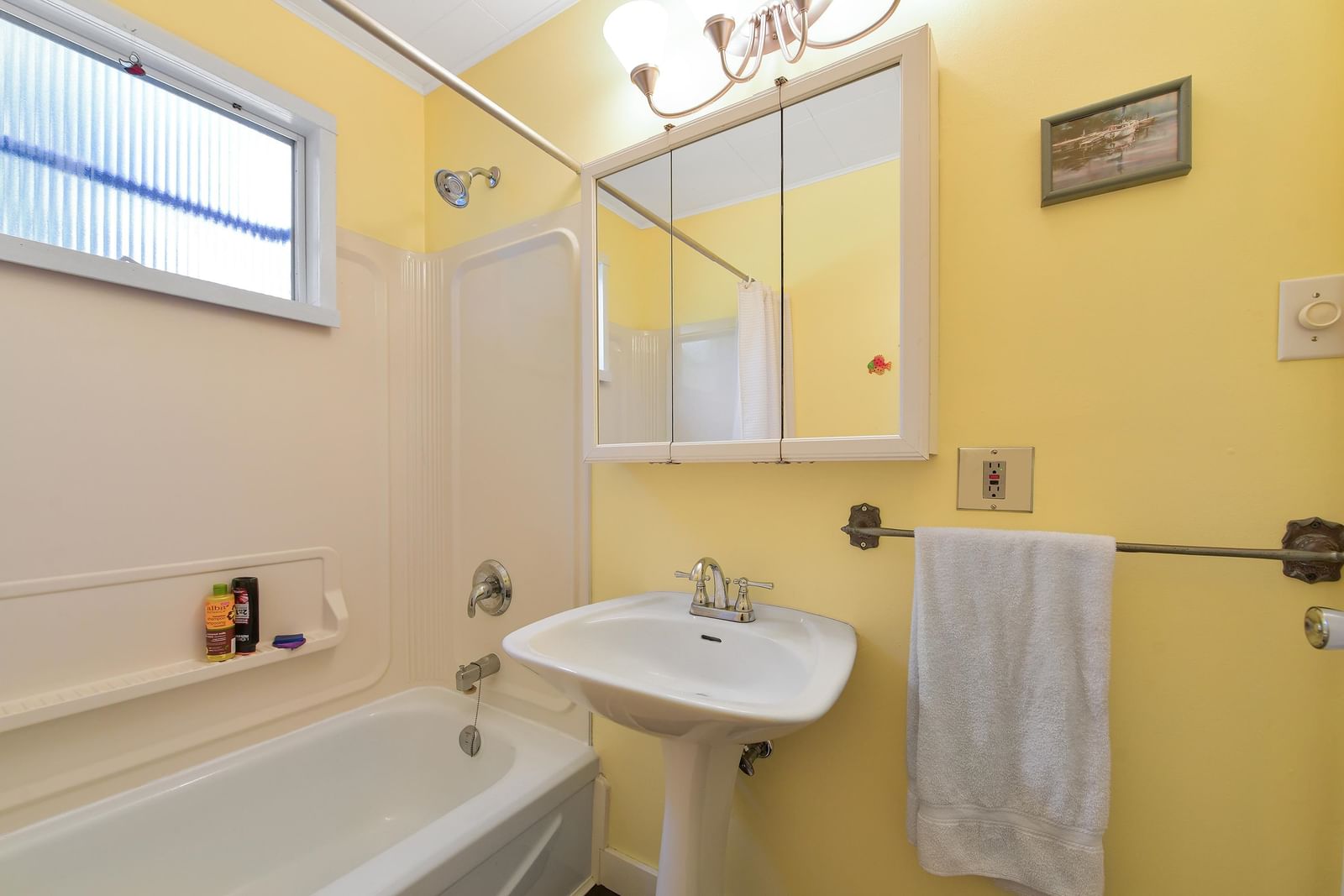 Listing Image 19