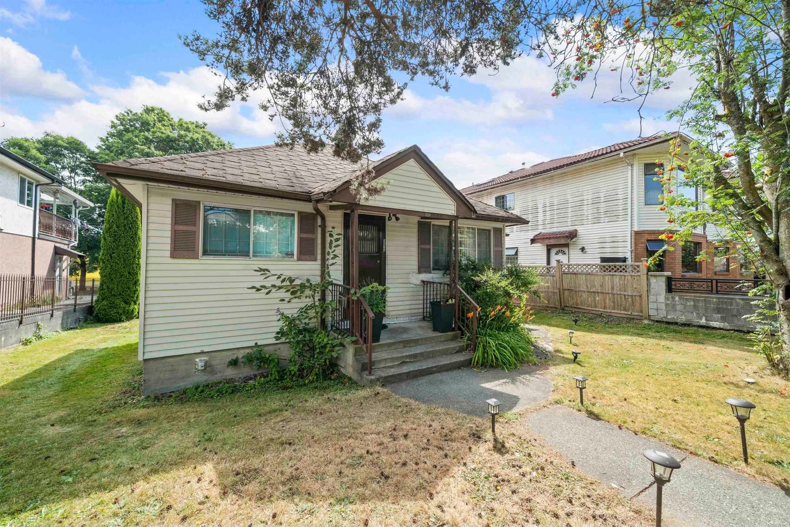 Listing Image 3