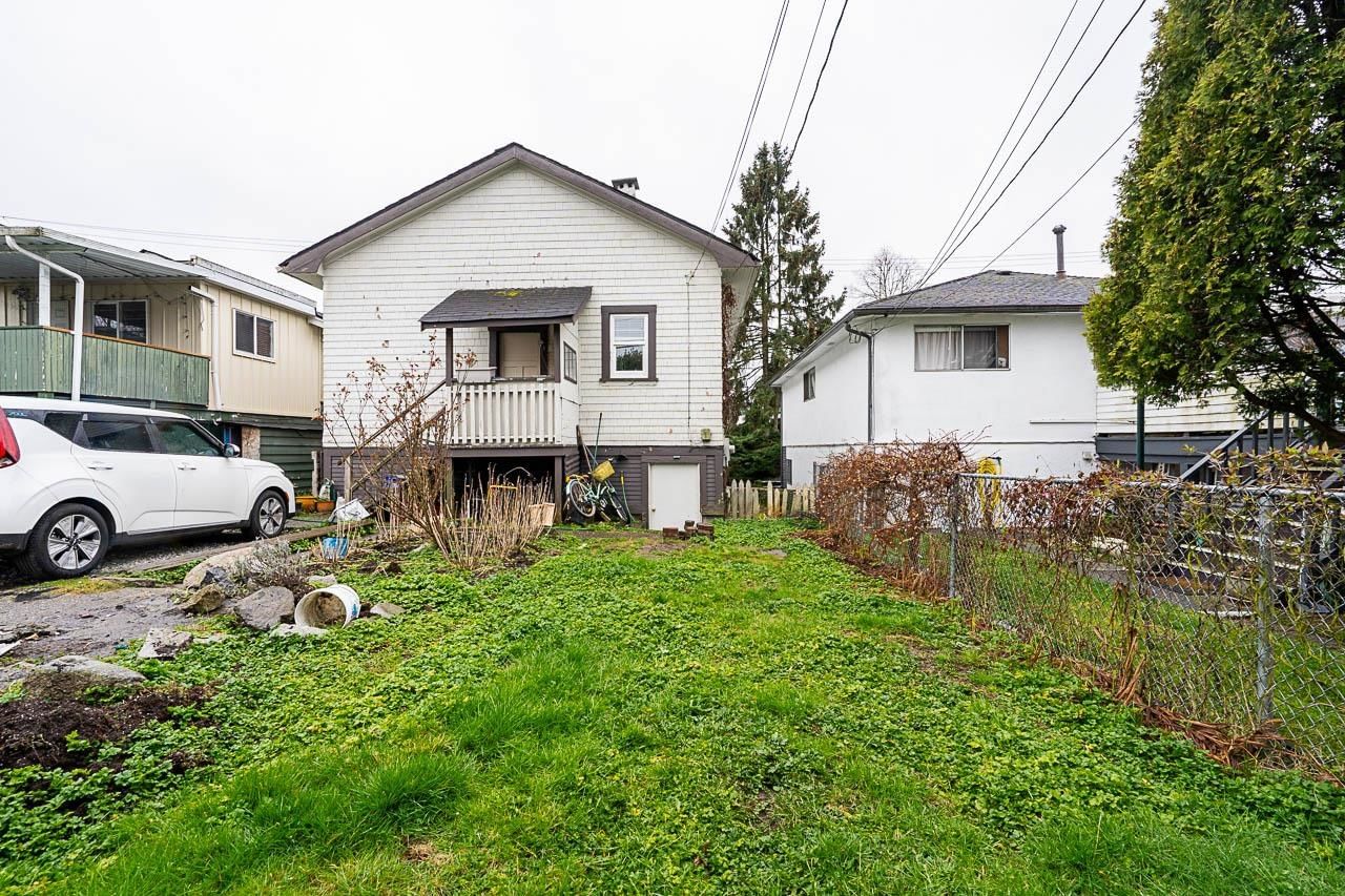 Listing Image 4