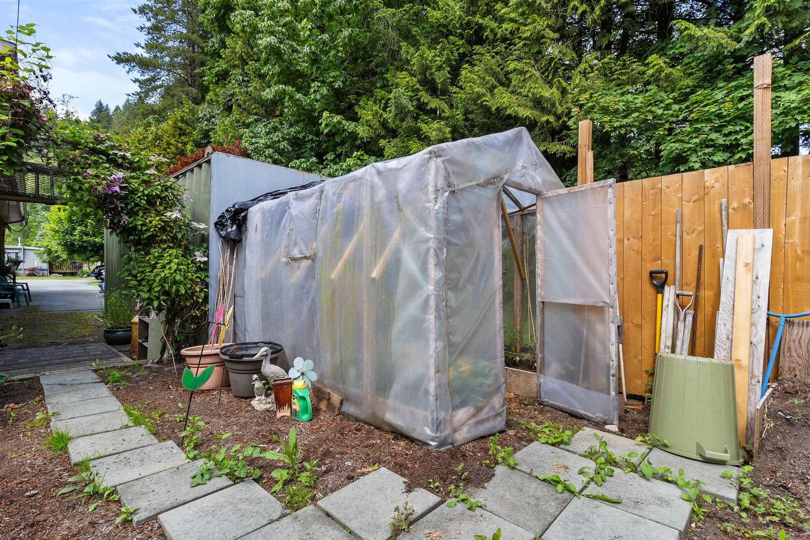 Listing Image 28