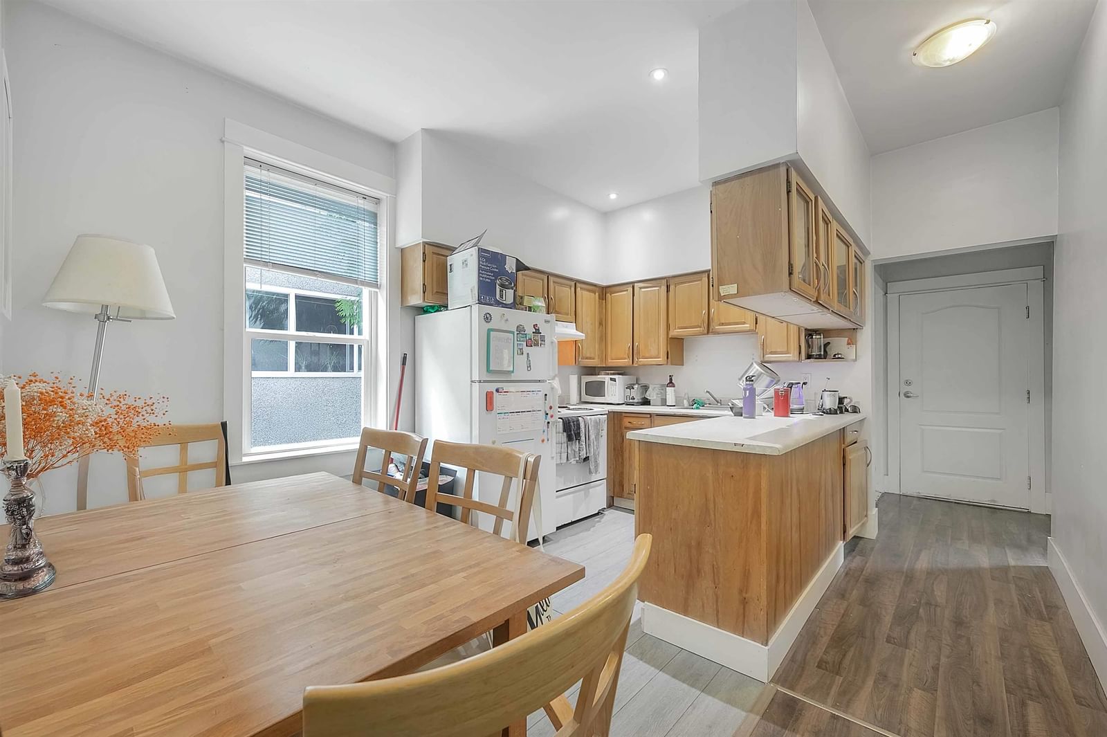 Listing Image 14
