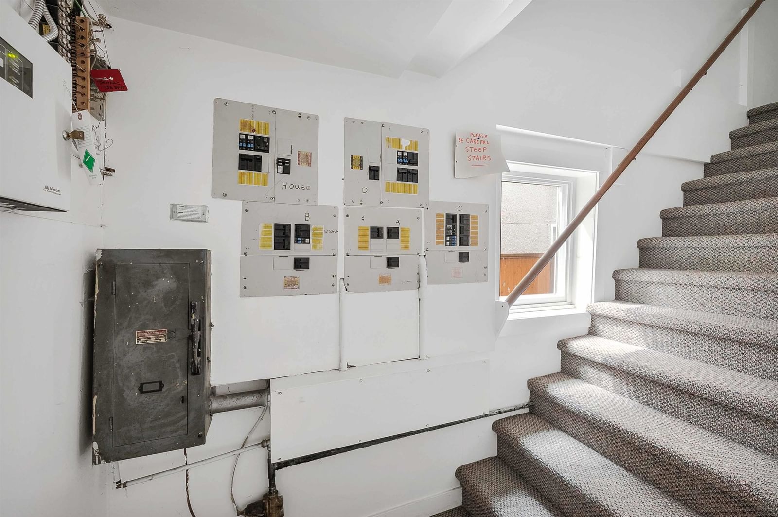 Listing Image 22
