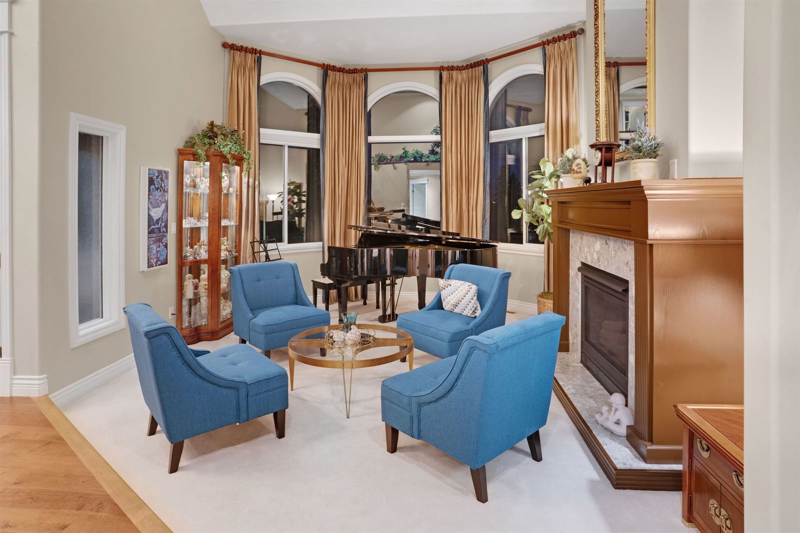 Listing Image 11