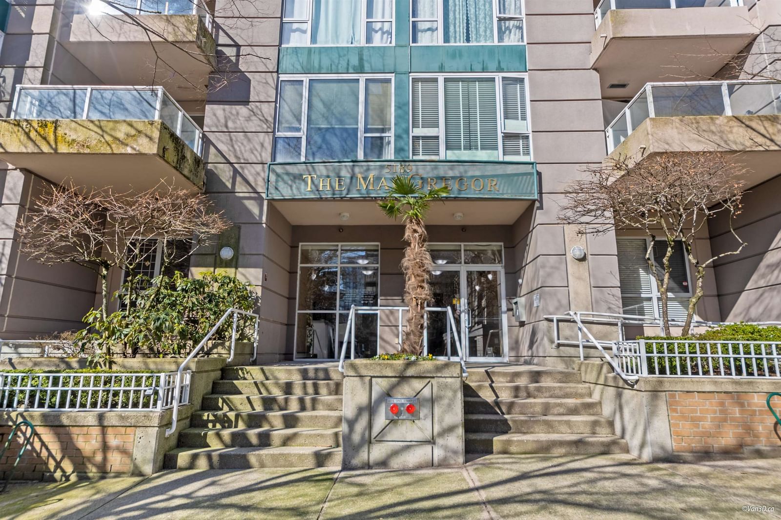 Listing Image 3