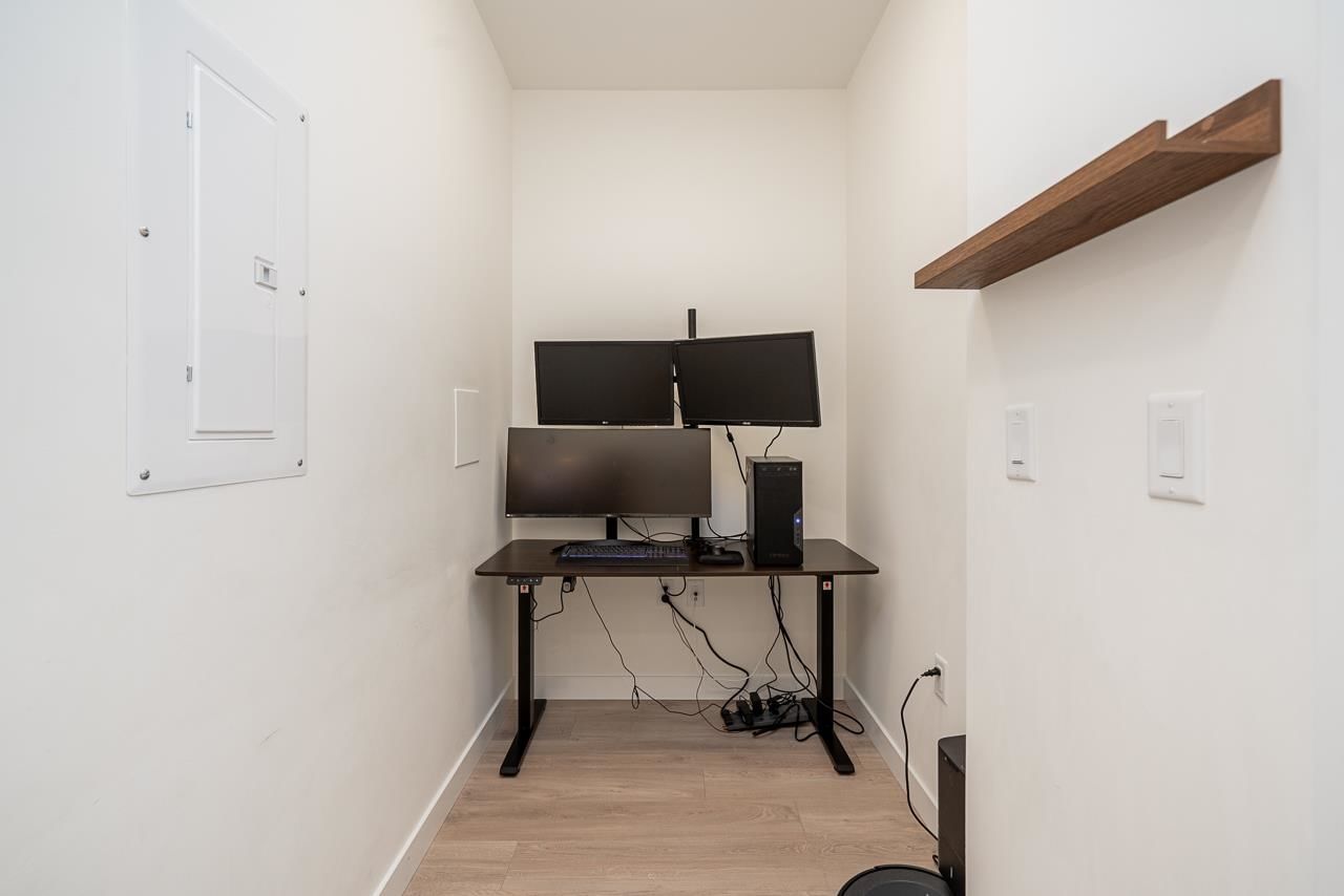 Listing Image 20
