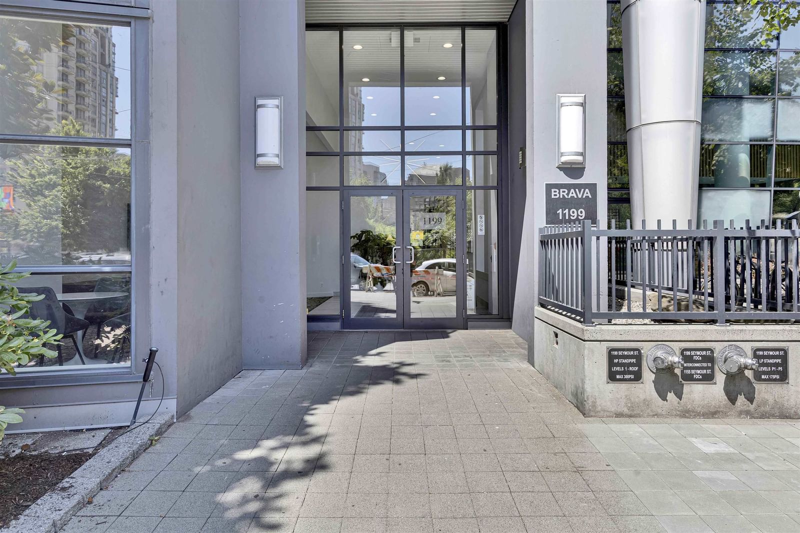Listing Image 17