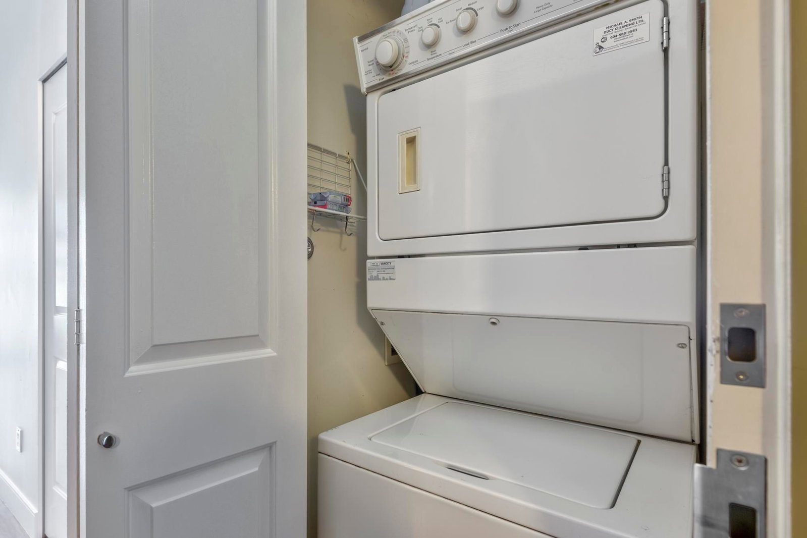 Listing Image 17
