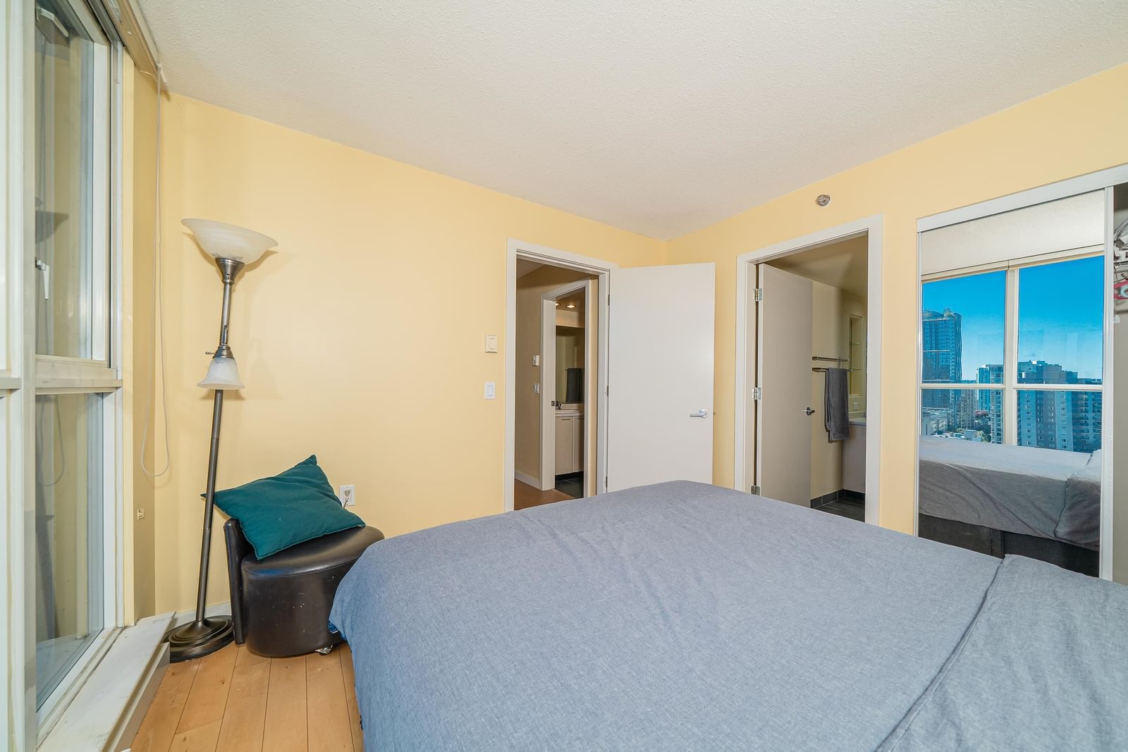 Listing Image 21